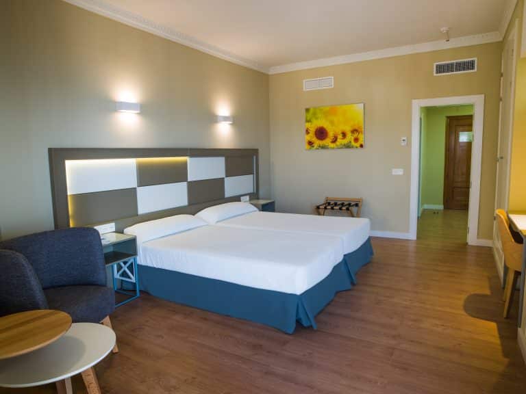 Hotel Monarque Toreblanca